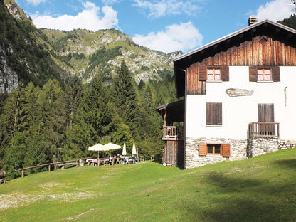 Alta Via 1 - Trekking in the Dolomites (ENG) - verslanature.fr